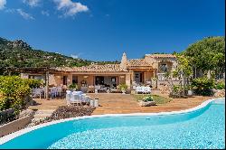 Villa Pantogia in a dominant position with incredible views of the sea