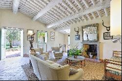 Villa Gladiolo - beautiful countryside estate among olive groves