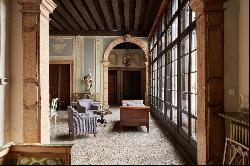 Stunning apartment in the Art Gallery district of Venice