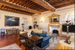 Elegant apartment in Pietrasanta