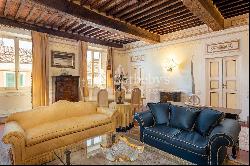 Elegant apartment in Pietrasanta