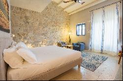 Masseria Bougainvillea - Manor house transformed into elegant hotel
