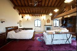 Grand & Luxurious Estate in the heart of the Val d'Orcia valley