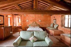 Grand & Luxurious Estate in the heart of the Val d'Orcia valley