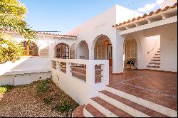 Villa with sea views and tourist license in Es Pujols