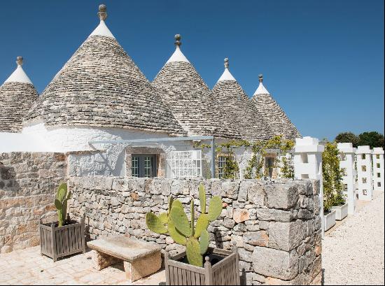 Trulli Monopoli - enchanting estate restored from a countryside monastery