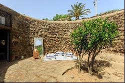 Kardiba Luxury Oasis Estate in Pantelleria's natural reserve