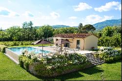 Villa Casetta encircled by Merlot vineyards