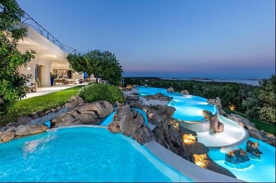 Nature - an innovative and beautiful villa in a dominant position