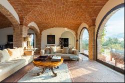 Villa Peccioli - Beautiful Tuscan countryside escape