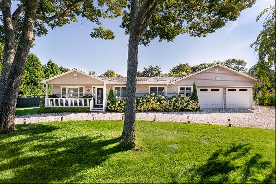 60 Lynncliff Road, Hampton Bays, NY, 11946