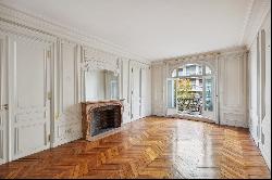 Apartment for sale in Paris 16th - Victor Hugo