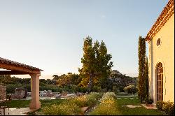 Bastide des Alpilles