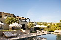 Luxurious Villa with stunning views of the Alpilles