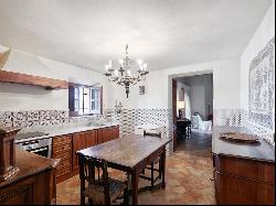  Extraordinary Manor House In The Heart Of Dalt Vila