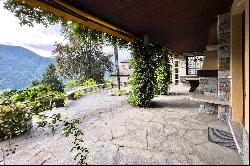 Elegant villa with guest house, pool & lake view for sale in Vico Morcote