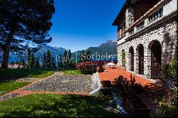 Splendid period villa with magnificent lake view