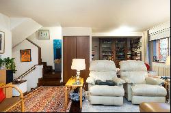 Flat, 4 bedrooms, for Sale