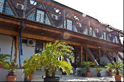 REED HOUSE, THE PENSION ON THE SEASHORE OF LAKE TATLAGEAC