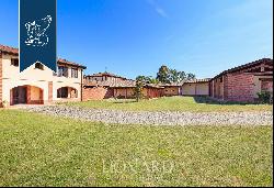 Stunning rural complex with 140 hectares of grounds in Lombardy