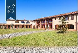 Stunning rural complex with 140 hectares of grounds in Lombardy