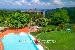 RESTORED HAMLET, ESTATE FOR SALE CHIANTI HILLS, SIENA