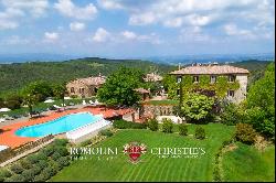 RESTORED HAMLET, ESTATE FOR SALE CHIANTI HILLS, SIENA