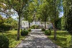 Stone house in the St Augustin area with garden and pool