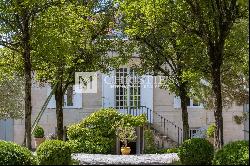 Stone house in the St Augustin area with garden and pool