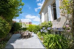 Stone house in the St Augustin area with garden and pool