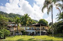 Casa Dengosa | Angra dos Reis, Brazil