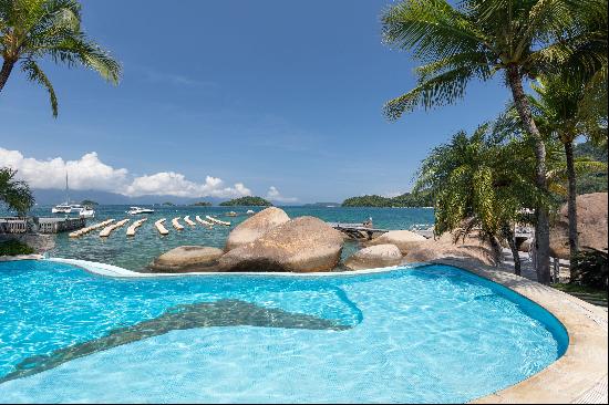 Casa Dengosa | Angra dos Reis, Brazil