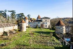 MAGNIFICENT MEDIEVAL AND RENAISSANCE CHATEAU IN THE GERS WITH 208 HECTARES