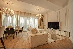 Boutique apartment with three bedrooms in Lozenets for sale