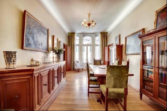 2-bedroom apartment for sale in Venice.