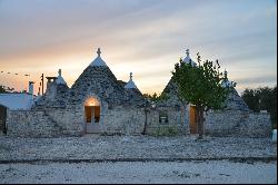 Trulli Gemma, amazing design restored from an original Trullo