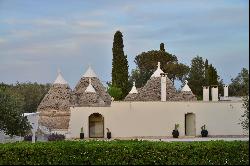 Trulli Gemma, amazing design restored from an original Trullo