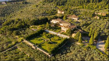 Wonderful historic Medicea villa on the outskirts of Florence, Tuscany