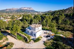 New villa surrounded by nature park in Pedreguer, Pedreguer 03750