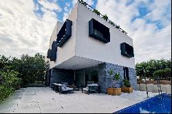 Design single family villa in El Puig