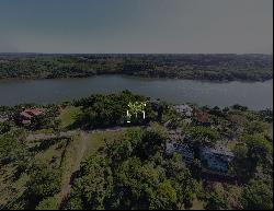 Captivating riverside lot in the Parana Country Club