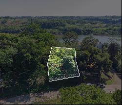 Captivating riverside lot in the Parana Country Club