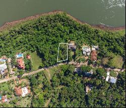 Captivating riverside lot in the Parana Country Club