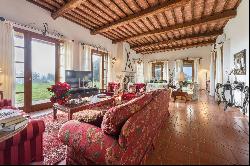 Marvelous villa immersed among the Montepulciano vineyards