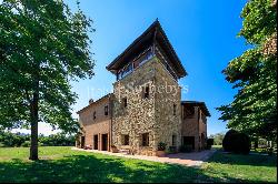 Marvelous villa immersed among the Montepulciano vineyards