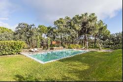 1000 sqm luxury house with pool for sale in Pozuelo de Alarcon, Pozuelo de Alarcon 28223