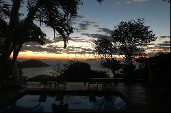 House in Joao Fernandes with a cinematic view