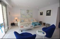 ATTRACTIVE APARTMENT - CENTRE OF CANNES