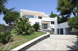 Contemporary villa