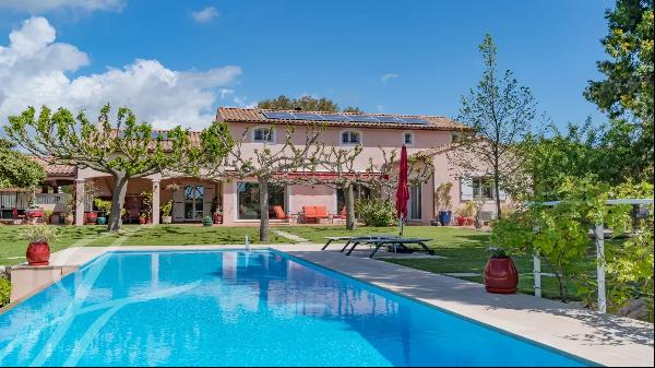 Charming 4-bedroom house for sale in Valbonne
